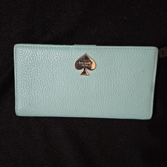Kate Spade Mint Green Bi-Fold Wallet - Picture 3 of 11